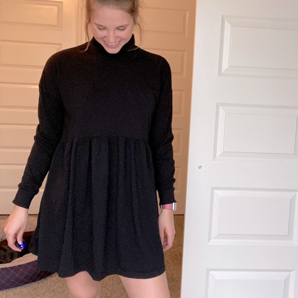 Forever 21 Women’s Black Babydoll Dress